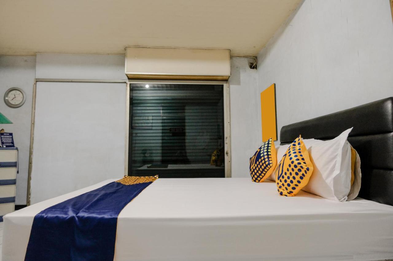 Spot On 2271 Nabila O Family Hotel 2*
