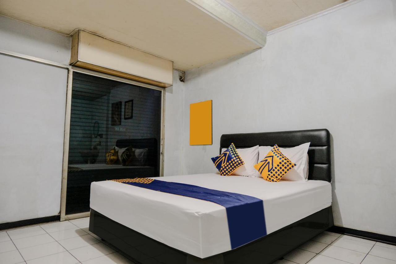 Spot On 2271 Nabila O Family Hotel 2*