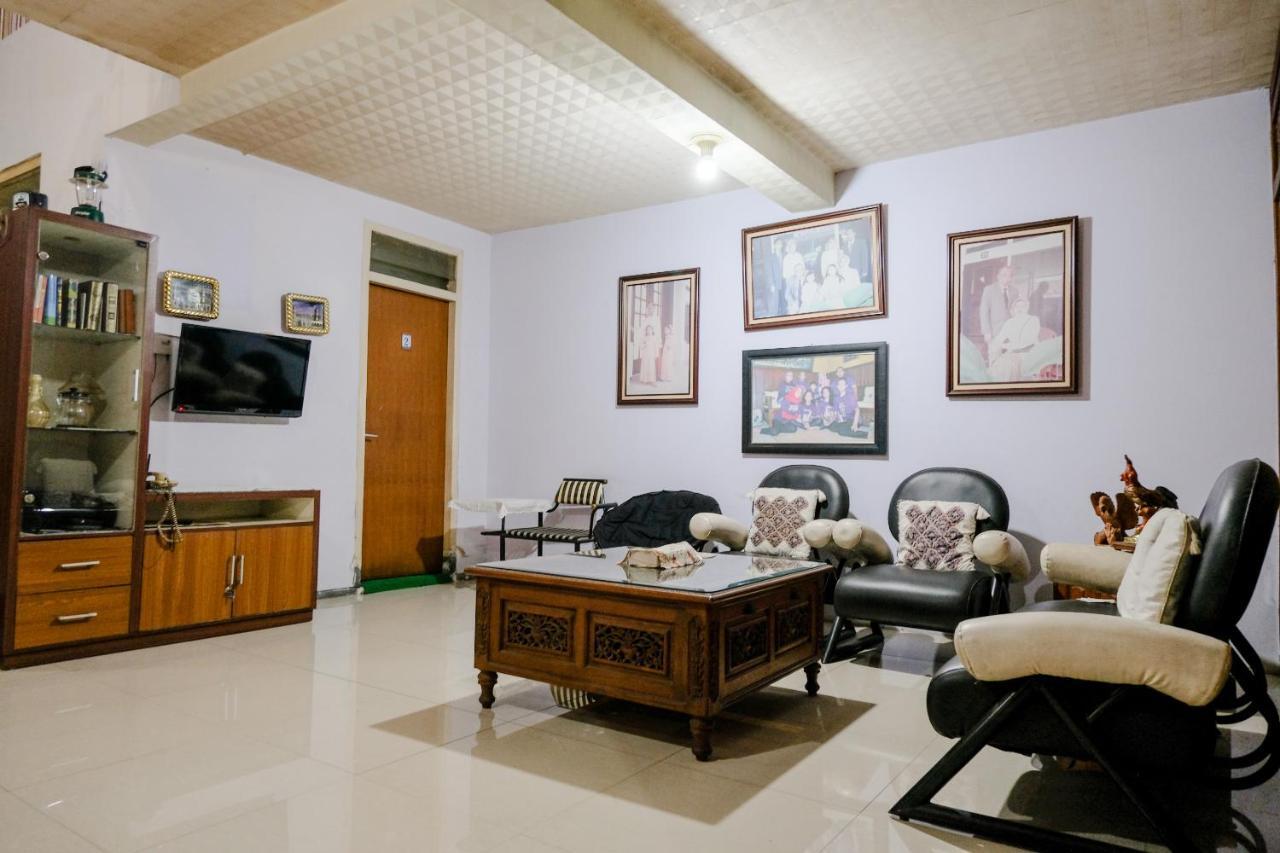 Spot On 2271 Nabila O Family Hotel